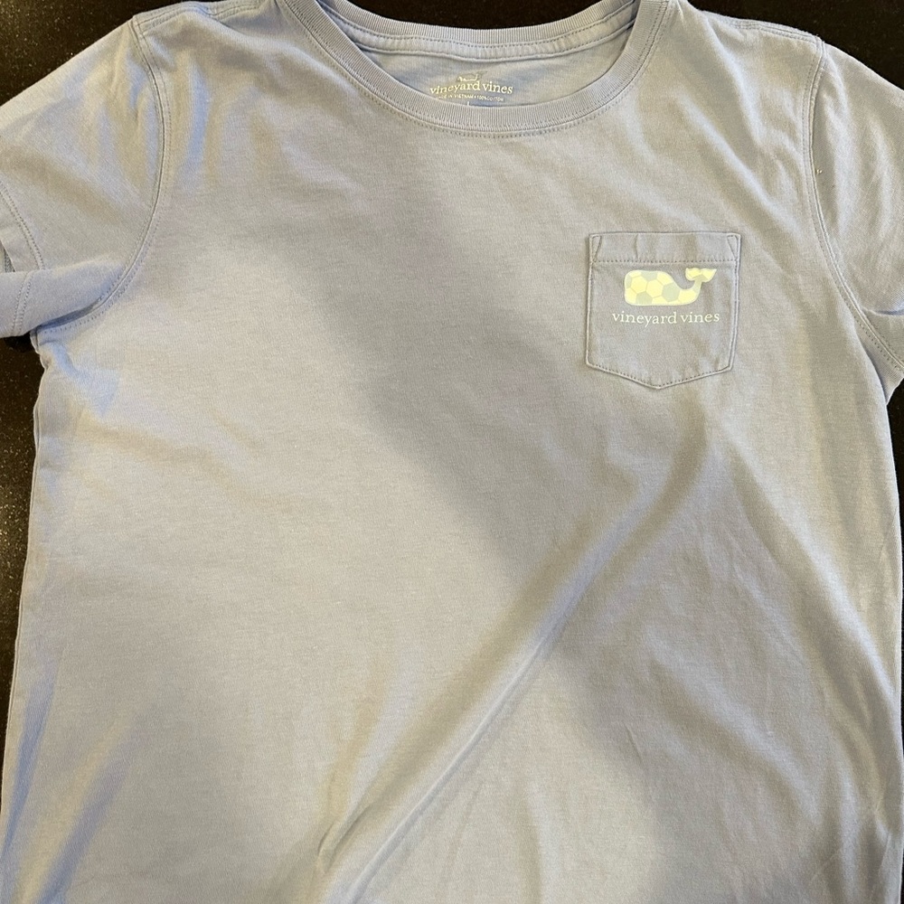 Vineyard Vines Soccer Girls Youth T shirt. Youth Size L. Light Blue